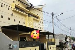 Dijual Kost Strategis di Ciputat, Tangerang Selatan 13 KT, 13 KM, Luas Bangunan 250m2 Dijual Kost Strategis di Ciputat, Tangerang Selatan 13 KT, 13 KM, Luas Bangunan 250m2
