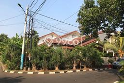 Jual Rumah Mewah Elegan Dengan View Eksklusif di Kayu Putih, Jakarta Timur Jual Rumah Mewah Elegan Dengan View Eksklusif di Kayu Putih, Jakarta Timur