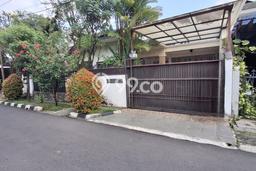 Rumah Luxury Modern Siap Huni di Warung Buncit Jakarta Selatan Rumah Luxury Modern Siap Huni di Warung Buncit Jakarta Selatan