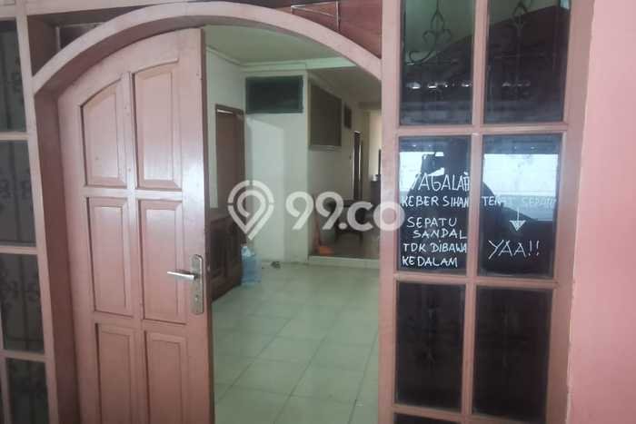 Rumah Luxury Modern Tanpa Renovasi di Condet Jakarta Timur Rumah Luxury Modern Tanpa Renovasi di Condet Jakarta Timur