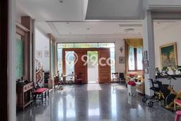 Dijual Rumah Premium dengan Fasilitas Sekitar Lengkap di Kembangan, Jakarta Barat Dijual Rumah Premium dengan Fasilitas Sekitar Lengkap di Kembangan, Jakarta Barat
