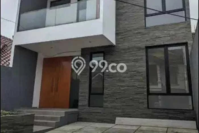 Disewakan Rumah Strategis LT 136m2 / LB 200m2 di Kranji, Bekasi Disewakan Rumah Strategis LT 136m2 / LB 200m2 di Kranji, Bekasi