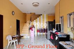 LOKASI STRATEGIS! Rumah di Denpasar Barat, Dekat Stasiun, 6 KT, Luas 150m2m² Bangunan 150m2m² LOKASI STRATEGIS! Rumah di Denpasar Barat, Dekat Stasiun, 6 KT, Luas 150m2m² Bangunan 150m2m²