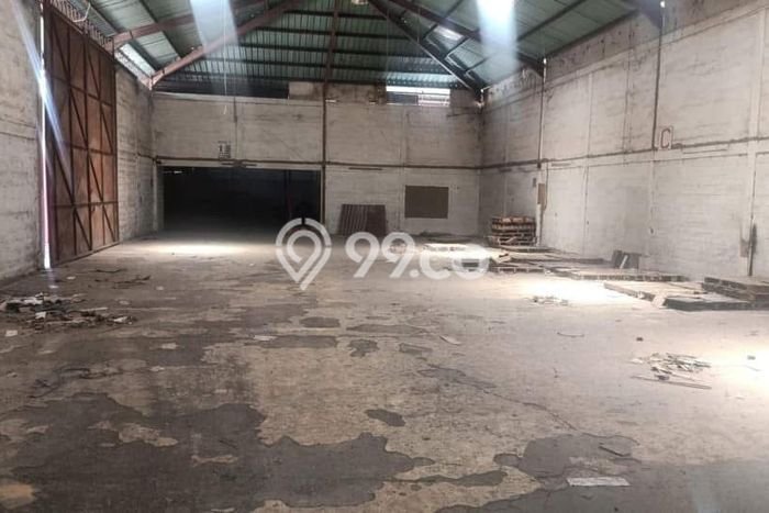 Unit Gudang disewakan di Denpasar Utara Denpasar dengan LT 2200m2 / LB 1500m2 Unit Gudang disewakan di Denpasar Utara Denpasar dengan LT 2200m2 / LB 1500m2