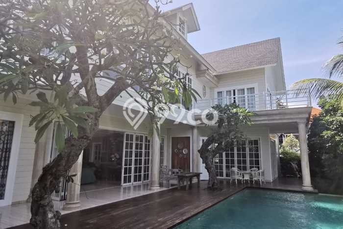 Rumah Asri , Area Sejuk - LT 725m2m² Rumah Asri , Area Sejuk - LT 725m2m²