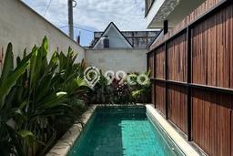 Hunian Elit LB 200m2 Siap Pakai Desain Elegan di Seminyak, Badung Hunian Elit LB 200m2 Siap Pakai Desain Elegan di Seminyak, Badung