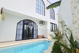 For Sale! Premium House LT 141m2 Desain Elegan di Canggu For Sale! Premium House LT 141m2 Desain Elegan di Canggu