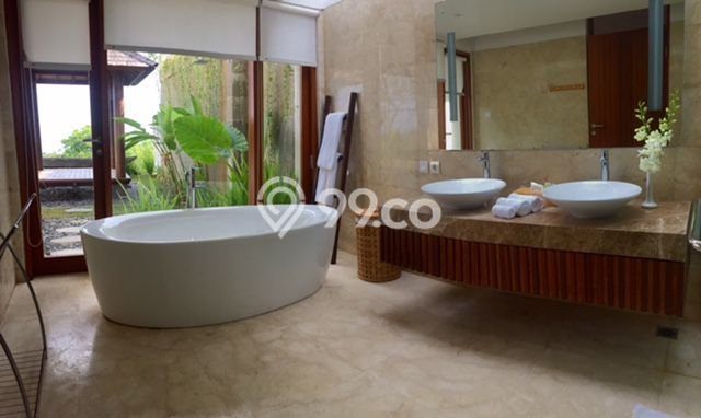 Vila Berkualitas di , Dimensi 445m2m², Kawasan Asri dan nyaman Vila Berkualitas di , Dimensi 445m2m², Kawasan Asri dan nyaman