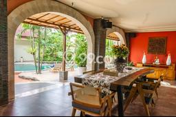 Hunian Berkualitas! Vila Kawasan , Area 1070m2m², Kondisi Prima Hunian Berkualitas! Vila Kawasan , Area 1070m2m², Kondisi Prima