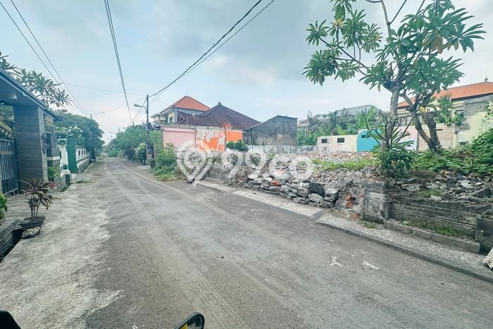 Jarang Ada! Tanah di Denpasar Utara Punya Luas 300m2 SHM Jarang Ada! Tanah di Denpasar Utara Punya Luas 300m2 SHM
