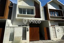 Disewakan Vila Strategis Kawasan , Area 0m2m², Lokasi Terbaik Disewakan Vila Strategis Kawasan , Area 0m2m², Lokasi Terbaik