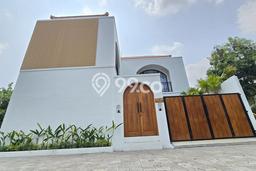 Vila di , Luas 141m2m², Ideal untuk berbagai keperluan Vila di , Luas 141m2m², Ideal untuk berbagai keperluan