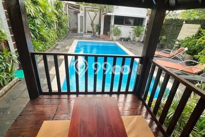 Hunian Elit LB 950m2 Siap Huni Desain Elegan di Kerobokan Kelod, Badung Hunian Elit LB 950m2 Siap Huni Desain Elegan di Kerobokan Kelod, Badung