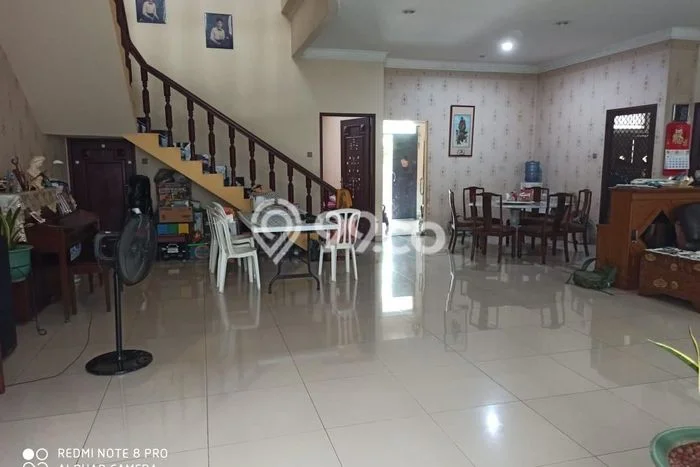 Rumah Mewah Siap Huni LT 280m2 di Kembangan, Jakarta Barat Rumah Mewah Siap Huni LT 280m2 di Kembangan, Jakarta Barat
