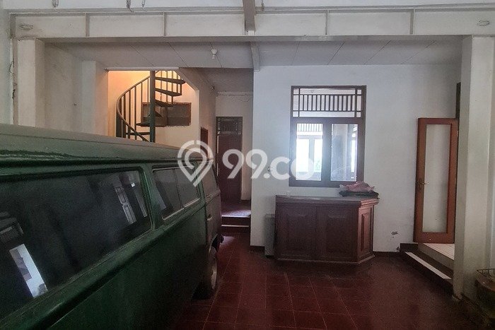 Dijual Rumah Mewah Elegan Dengan View Eksklusif di Pondok Kelapa, Jakarta Timur Dijual Rumah Mewah Elegan Dengan View Eksklusif di Pondok Kelapa, Jakarta Timur