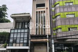 Unit Ruko Dijual di Jakarta Selatan LT 136m2 & LB 750m2 Unit Ruko Dijual di Jakarta Selatan LT 136m2 & LB 750m2