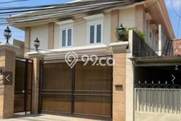 Rumah Luxury Modern Tanpa Renovasi di Panglima Polim Jakarta Selatan Rumah Luxury Modern Tanpa Renovasi di Panglima Polim Jakarta Selatan
