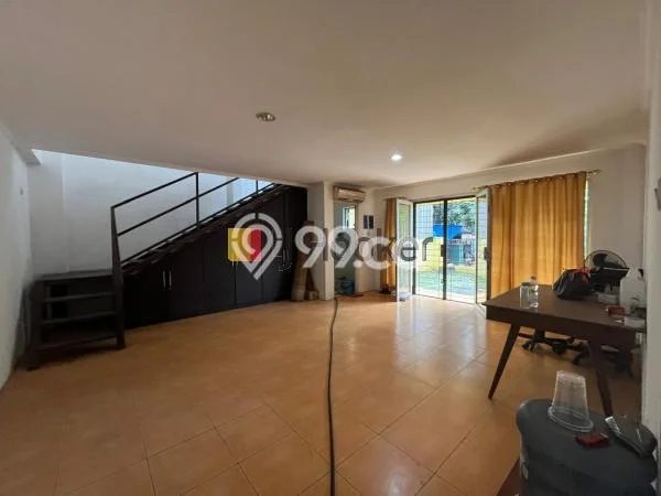Unit Gudang Dijual di Serpong Tangerang Selatan Luas Tanah 486m2, Luas Bangunan 369m2 Unit Gudang Dijual di Serpong Tangerang Selatan Luas Tanah 486m2, Luas Bangunan 369m2