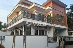 Hunian Mewah LB 330m2 Siap Huni Desain Elegan di BSD, Tangerang Hunian Mewah LB 330m2 Siap Huni Desain Elegan di BSD, Tangerang