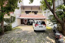 Hunian Mewah LB 350m2 Siap Pakai Desain Elegan di Tanjung Duren, Jakarta Barat Hunian Mewah LB 350m2 Siap Pakai Desain Elegan di Tanjung Duren, Jakarta Barat