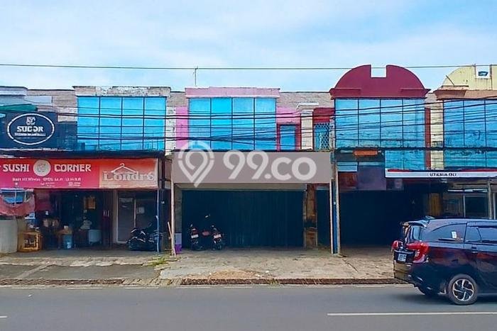 Ruko Dijual di Prime Area Jakarta Barat Luas 150m2 Ruko Dijual di Prime Area Jakarta Barat Luas 150m2