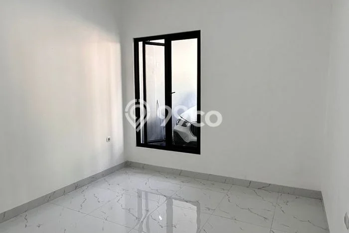 Jual Rumah Strategis Bagus Punya 4 KT di Serpong Tangerang Selatan SHM Jual Rumah Strategis Bagus Punya 4 KT di Serpong Tangerang Selatan SHM