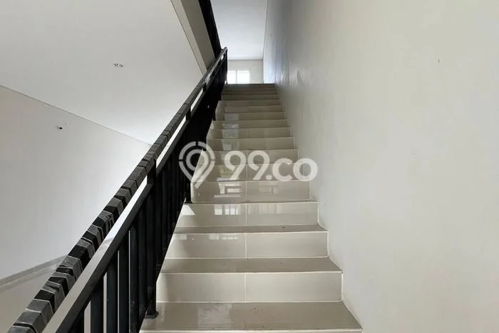 Unit Ruko Dijual di Sawangan Depok Luas Tanah 75m2, Luas Bangunan 221m2 Unit Ruko Dijual di Sawangan Depok Luas Tanah 75m2, Luas Bangunan 221m2