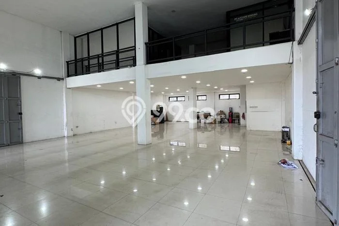 Disewakan Ruko di Pusat Kota Bandung Ramai Strategis Disewakan Ruko di Pusat Kota Bandung Ramai Strategis