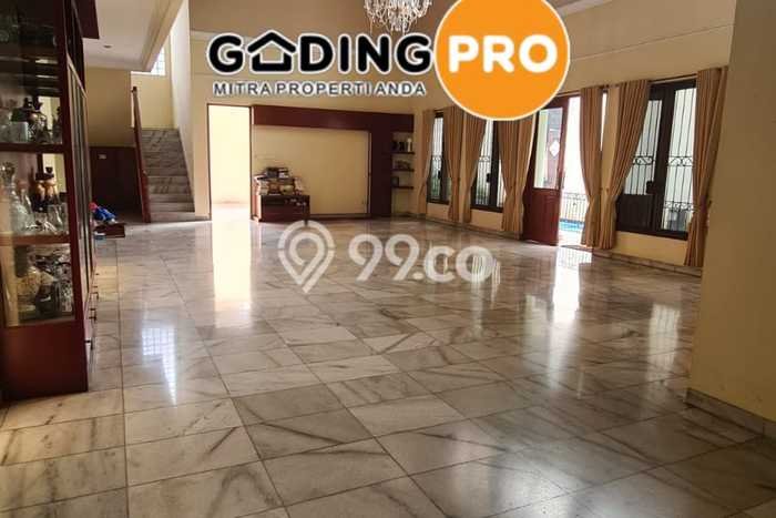 Rumah Eksklusif Dijual LT 887m2 di Cilandak, Jakarta Selatan Rumah Eksklusif Dijual LT 887m2 di Cilandak, Jakarta Selatan