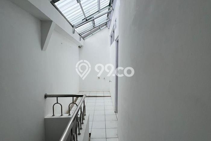 Hunian Nyaman Asri 4 KT Siap Huni di Tanah Baru Depok Hunian Nyaman Asri 4 KT Siap Huni di Tanah Baru Depok