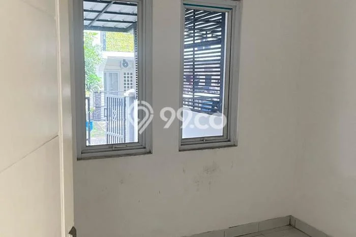 Disewakan! Rumah 4 Kamar Tidur &
3 Kamar Mandi di Cibubur, Bekasi Disewakan! Rumah 4 Kamar Tidur &
3 Kamar Mandi di Cibubur, Bekasi