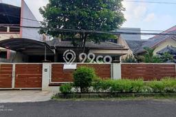 Rumah Elit Modern Tanpa Renovasi di Jemursari Surabaya Rumah Elit Modern Tanpa Renovasi di Jemursari Surabaya