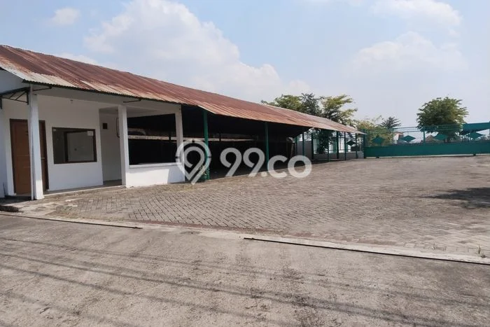 Disewakan Gudang komersial di Nganjuk luas bangunan 6500m2 Disewakan Gudang komersial di Nganjuk luas bangunan 6500m2