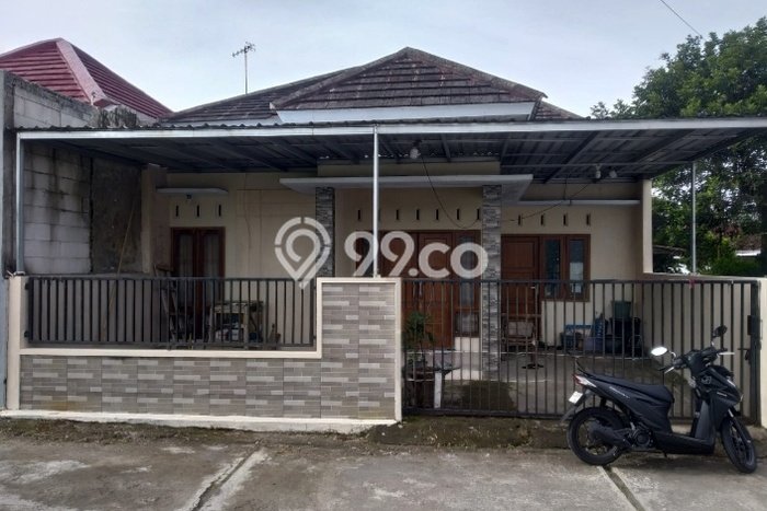 Dijual Cepat Rumah Bagus Siap Huni LB 94m2 di Mertoyudan, Magelang Dijual Cepat Rumah Bagus Siap Huni LB 94m2 di Mertoyudan, Magelang