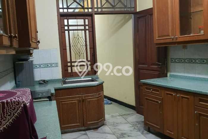 Dijual Rumah Premium dengan Fasilitas Sekitar Komplit di Ciracas, Jakarta Timur Dijual Rumah Premium dengan Fasilitas Sekitar Komplit di Ciracas, Jakarta Timur
