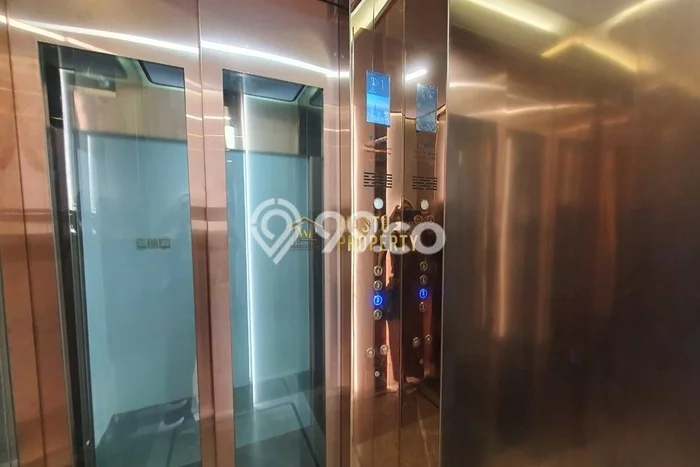 Ruko Dijual di Jakarta Selatan LT 85m2 & LB 340m2 Lokasi Terbaik! Ruko Dijual di Jakarta Selatan LT 85m2 & LB 340m2 Lokasi Terbaik!