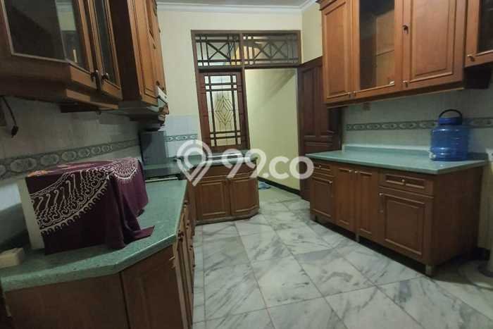 Siap Huni Hunian Elit 5 Kamar di Ciracas Dekat ke Mana Saja Siap Huni Hunian Elit 5 Kamar di Ciracas Dekat ke Mana Saja