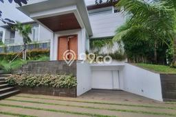 For Sale Rumah Mewah Exclusive di Kebayoran Lama, Jakarta Selatan For Sale Rumah Mewah Exclusive di Kebayoran Lama, Jakarta Selatan