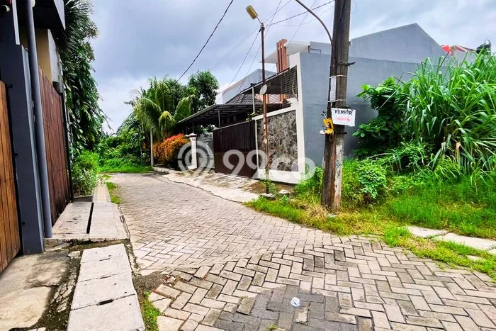 Tanah Dijual Lokasi Strategis di Tangerang dengan Luas 165m2 Tanah Dijual Lokasi Strategis di Tangerang dengan Luas 165m2