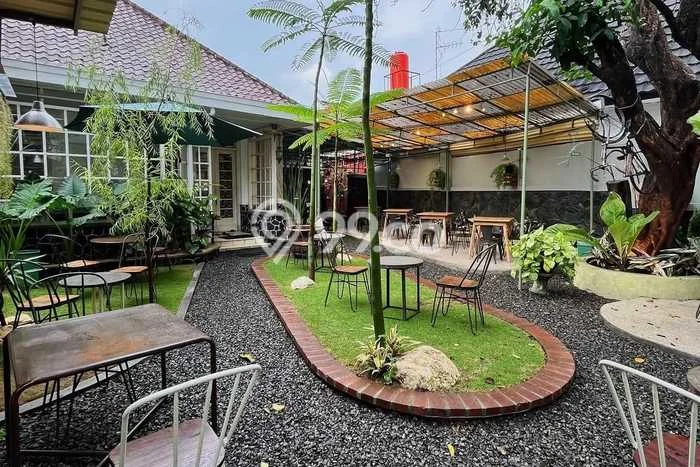 Komersial Premium Kawasan , Luas 225m2m², Jalan Utama, Tingkat Keramaian Tinggi Komersial Premium Kawasan , Luas 225m2m², Jalan Utama, Tingkat Keramaian Tinggi