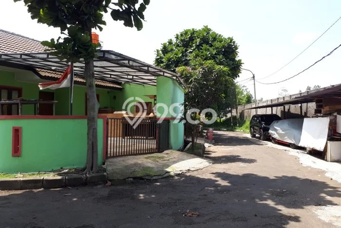 For Sale Rumah 3 Kamar Lokasi Strategis Bagus dan Strategis di Bandung Kulon For Sale Rumah 3 Kamar Lokasi Strategis Bagus dan Strategis di Bandung Kulon