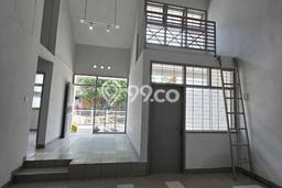 BEST LOCATION! Rumah di Cimahi Tengah, Akses ke Tol, 3 KT, LT 135m2m² LB 100m2m² BEST LOCATION! Rumah di Cimahi Tengah, Akses ke Tol, 3 KT, LT 135m2m² LB 100m2m²