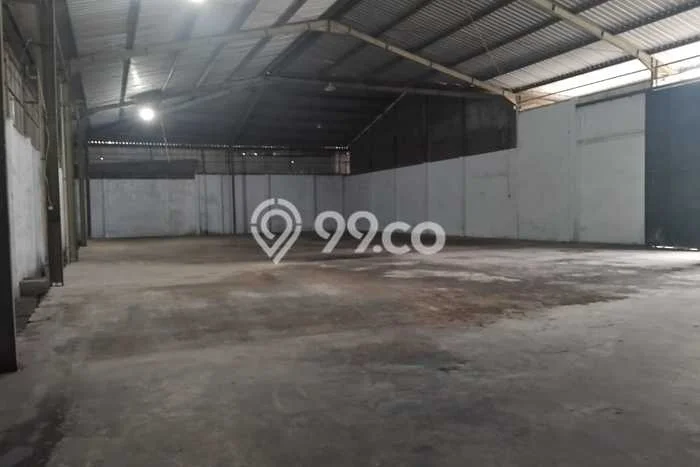 Unit Gudang disewakan di Harjamukti Cirebon dengan LT 3500m2 / LB 576m2 Unit Gudang disewakan di Harjamukti Cirebon dengan LT 3500m2 / LB 576m2