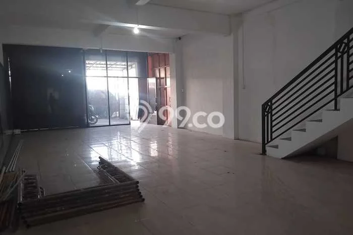 Disewakan Ruko di Pusat Kota Cirebon Ramai Strategis Disewakan Ruko di Pusat Kota Cirebon Ramai Strategis