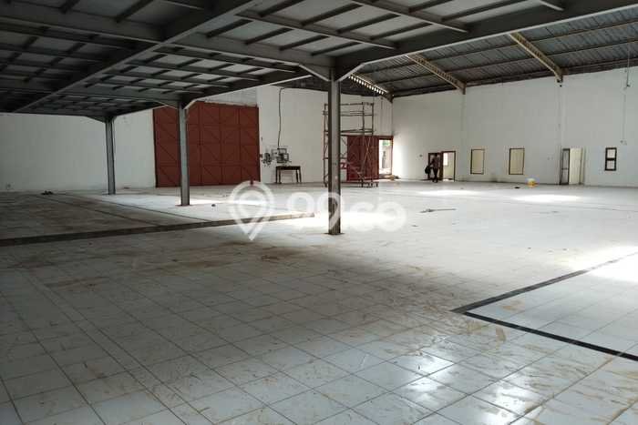 Gudang bagus disewakan di Plumbon Cirebon dengan LB 2000m2 harga sewa terbaik Gudang bagus disewakan di Plumbon Cirebon dengan LB 2000m2 harga sewa terbaik