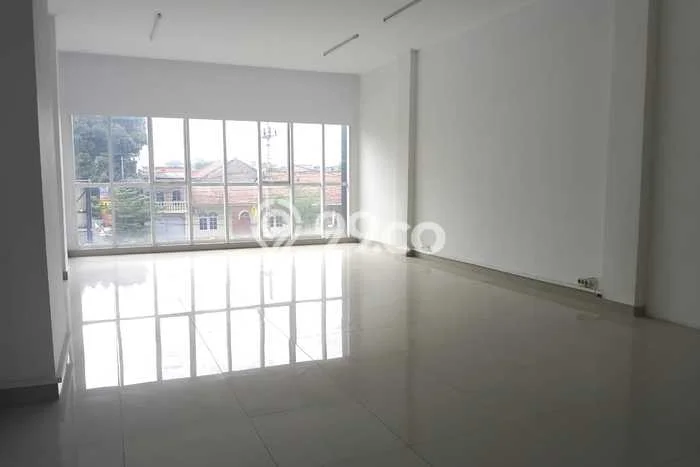 Ruko untuk disewa di Kesambi punya LT 60m2 & LB 150m2 harga sewa kompetitif Ruko untuk disewa di Kesambi punya LT 60m2 & LB 150m2 harga sewa kompetitif