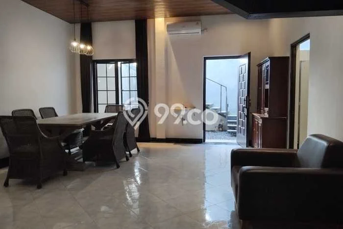 Siap Huni Rumah Mewah 5 Kamar di Kesambi Dekat ke Mana Pun Siap Huni Rumah Mewah 5 Kamar di Kesambi Dekat ke Mana Pun