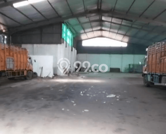 Gudang Area Perdagangan Kawasan Lemahwungkuk, Luas 1434m², Siap Operasi Gudang Area Perdagangan Kawasan Lemahwungkuk, Luas 1434m², Siap Operasi