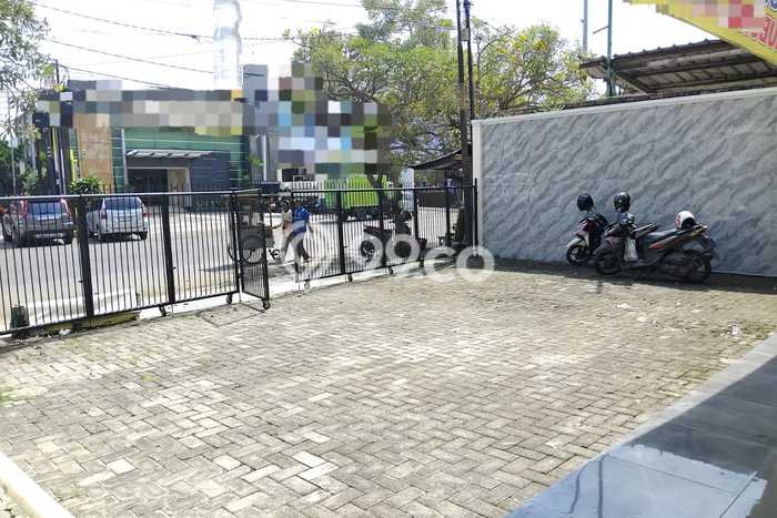 Disewakan Komersial di Pusat Kota Cirebon Ramai Strategis Disewakan Komersial di Pusat Kota Cirebon Ramai Strategis