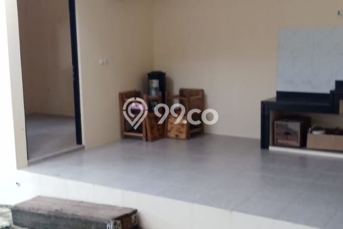 For Rent Gudang Kawasan Strategis Kawasan Lemahwungkuk, Luas 533m², Siap Usaha For Rent Gudang Kawasan Strategis Kawasan Lemahwungkuk, Luas 533m², Siap Usaha
